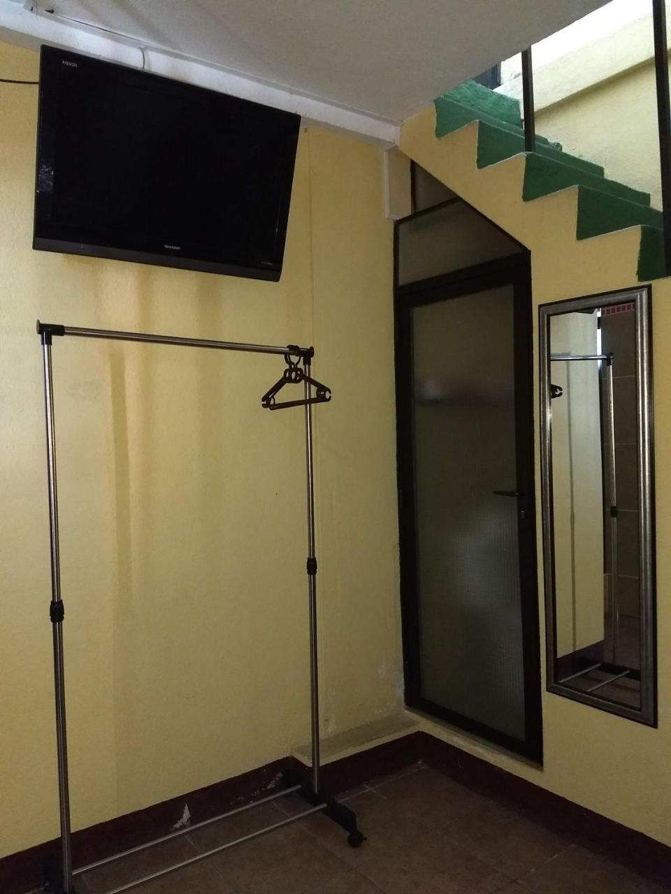 Give House Bed and Breakfast Guatemala City Exteriör bild